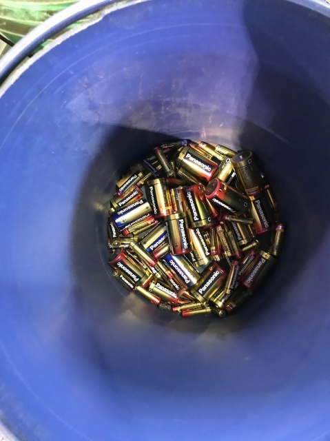 金属加工会社から排出された電池