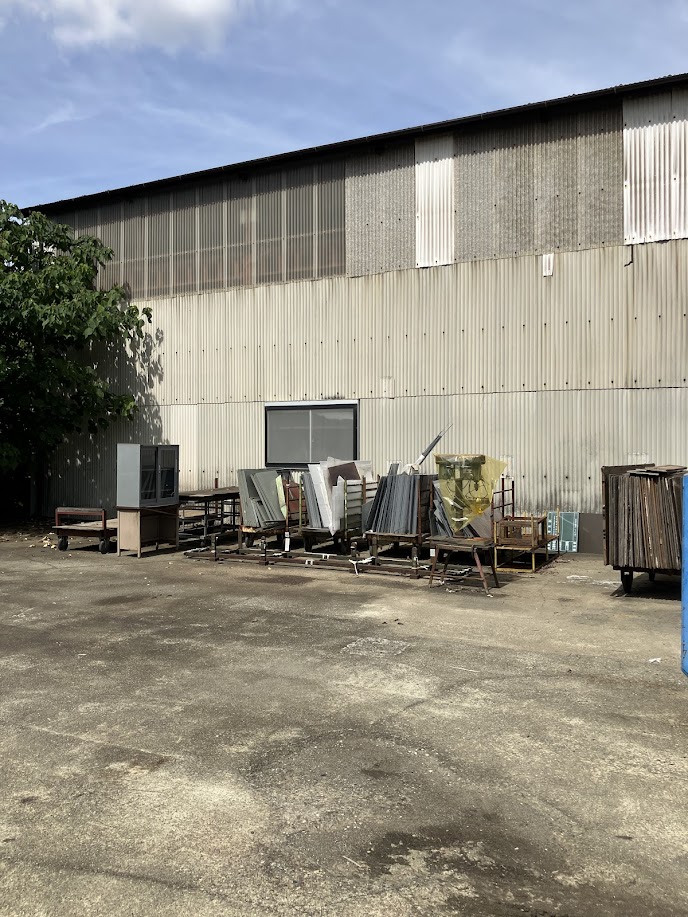 【機械製造業】工場内の不要物を引取りしていただきました。